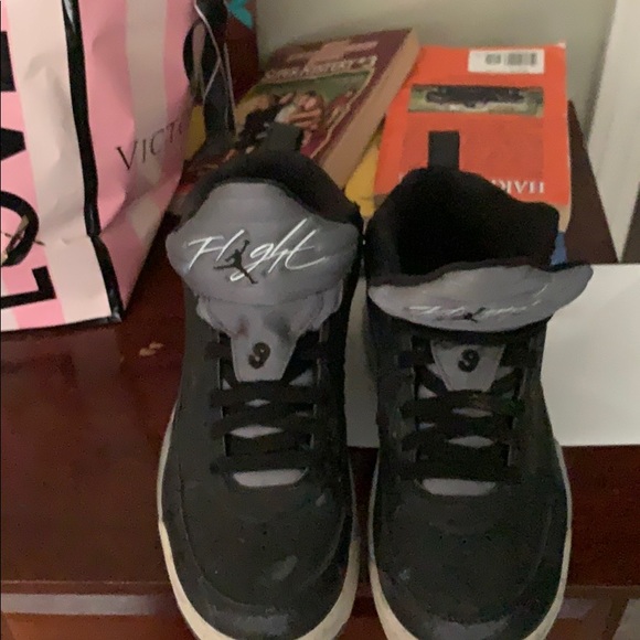 Jordan flight 9s - Picture 1 of 5